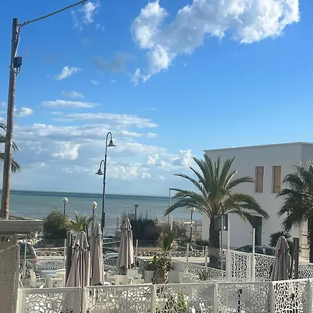 La Maison Di Bea 3* Манфредония